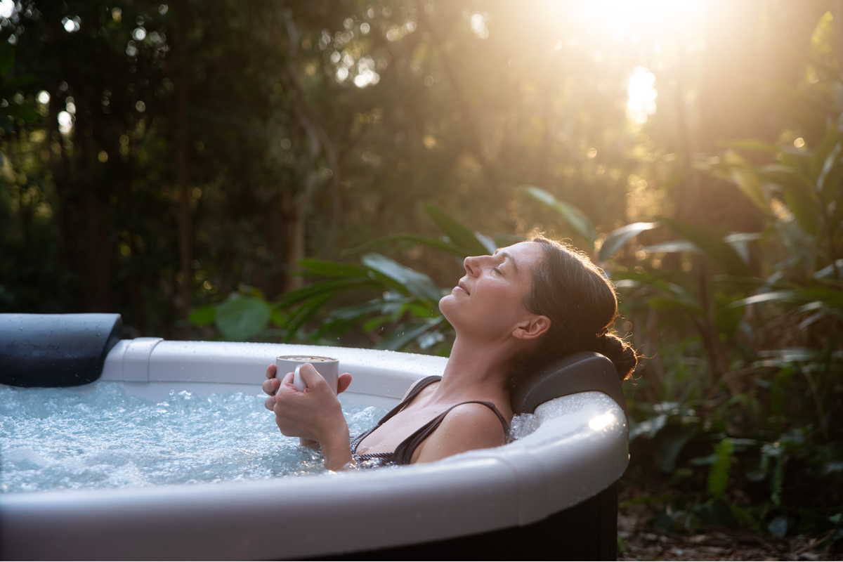 MSpa Denver Frame Series 6-Person Spa with Hydro Jets & UVC Sanitization